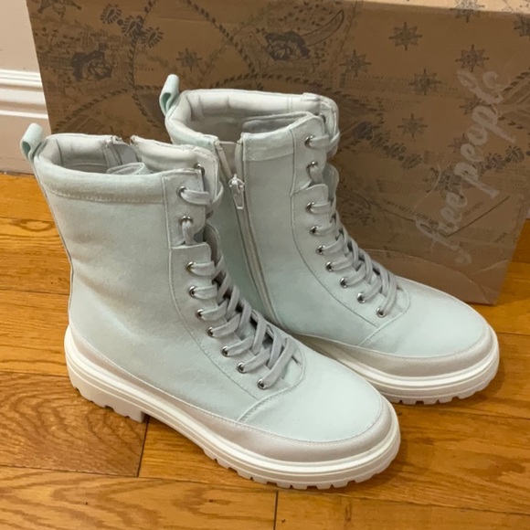 Free People Feels Good to be Lost Boot, Size: 39 - Picture 6 of 9